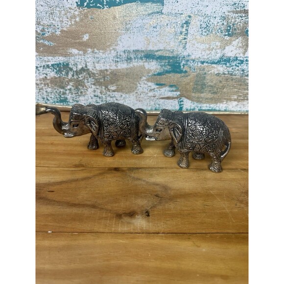Vintage Set Of 2 Metal Elephant Lucky - Picture 3 of 6
